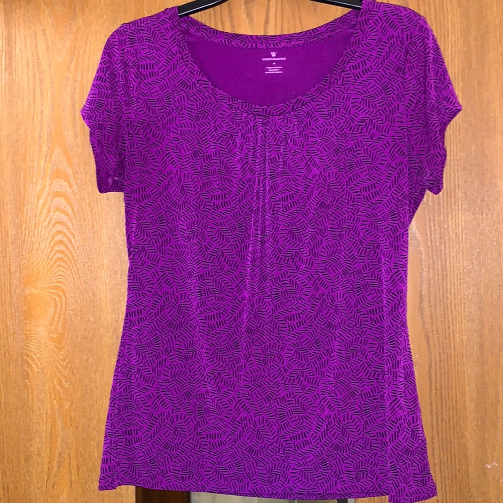 Worthington women’s v neck top, M